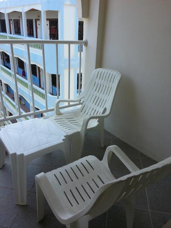 Safe House Hostel Patong Rum bild